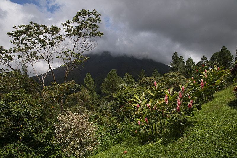 2-Volcan Arenal.jpg