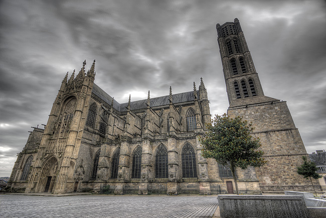 Cathédrale St Etienne.jpg