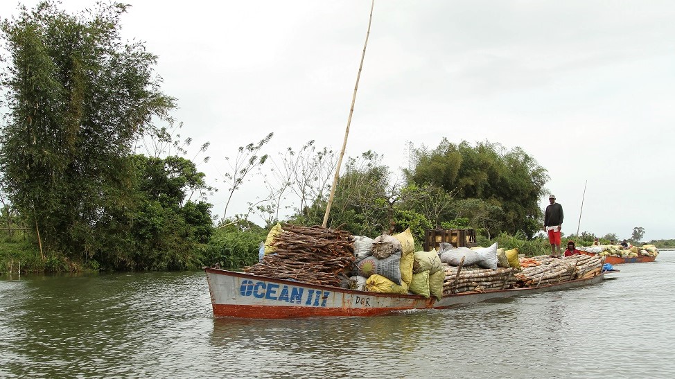 09 Canal des Pangalanes.jpg