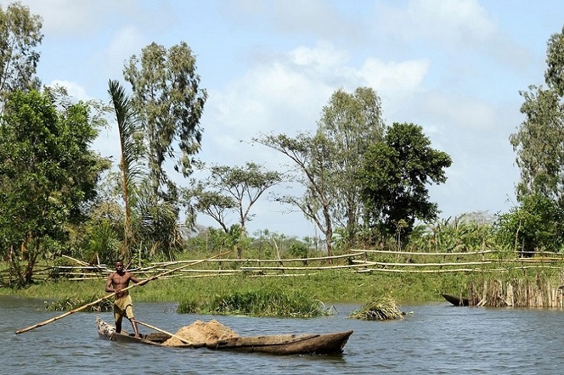 10 Canal des Pangalanes.jpg