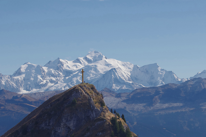 Pic de Marcelly (74) face au Mont Blanc.jpg