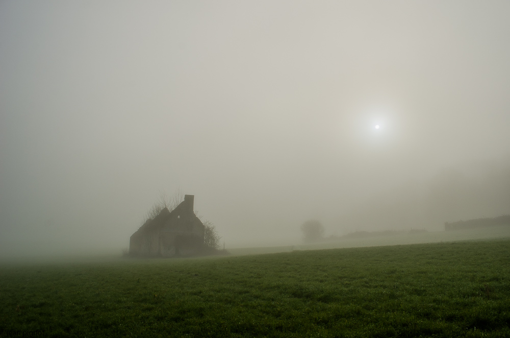 ruine dans brouillard 03 2018.jpg