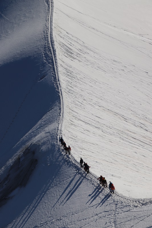 départ d'alpinistes.JPG